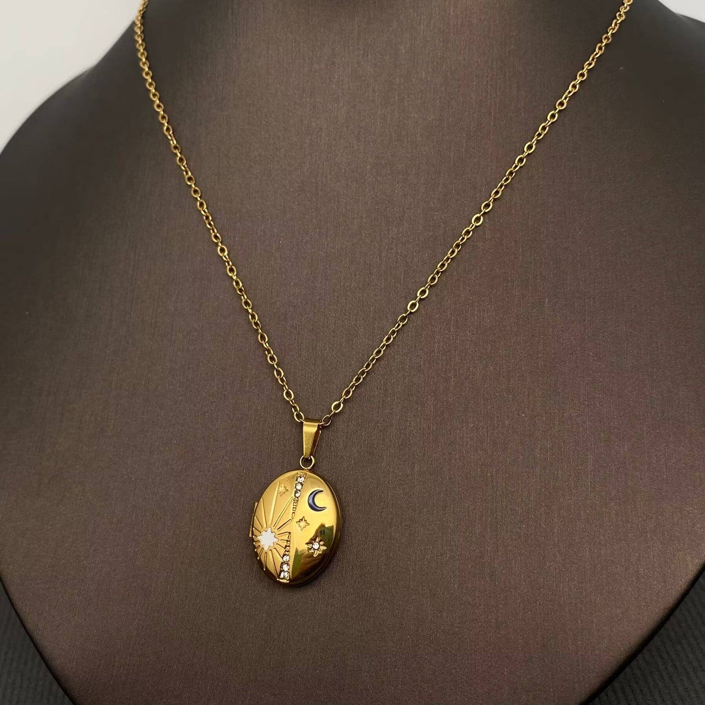 Star Moon locket charm 18K Golden S.Steel Necklace - FGS/MS