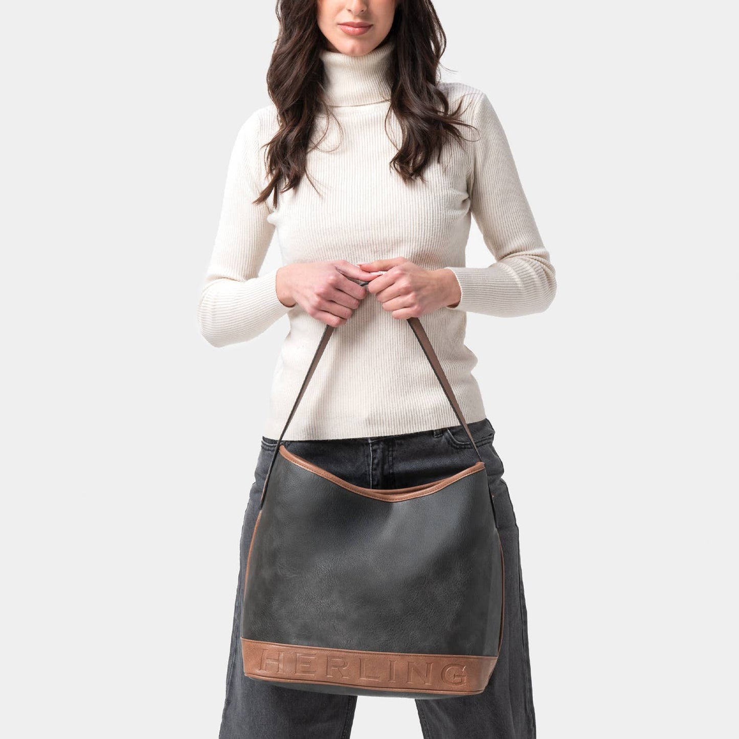 Quincy: PEWTER GREEN