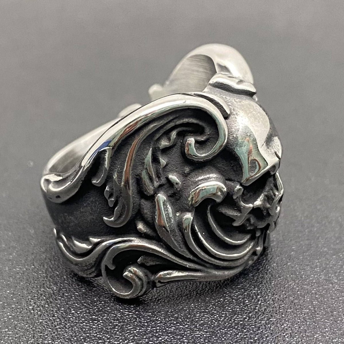 Gothic Skull Men's Stainless Steel Ring - MJ/MR
