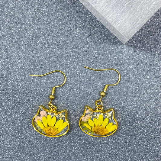 Floral Cat Head Pressed Dried Flowers Dangle Earrings - PDF: A