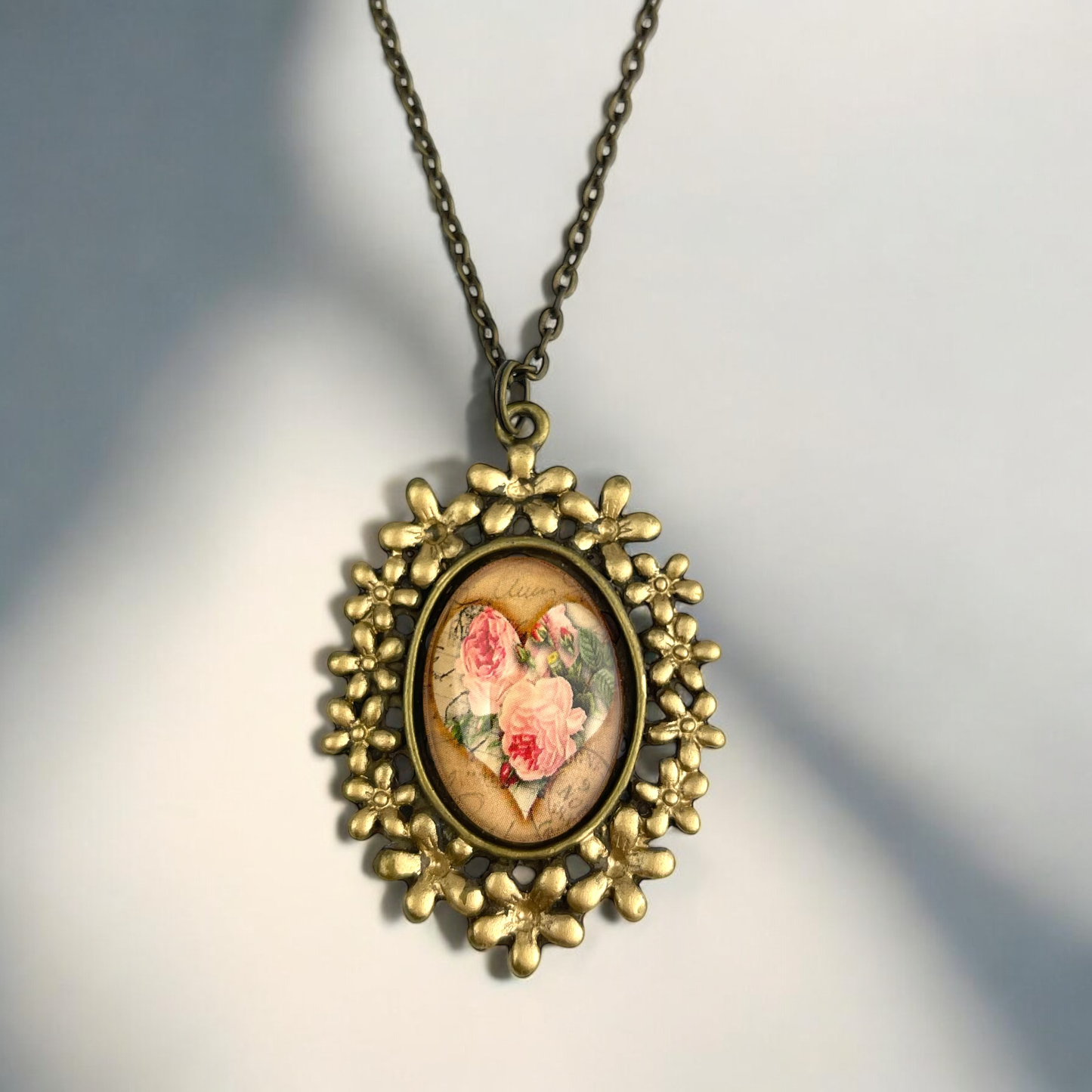 Vintage Rose Medallion Necklace in Bronze, Allergy-Friendly, 70cm Chain, 5cm Pendant
