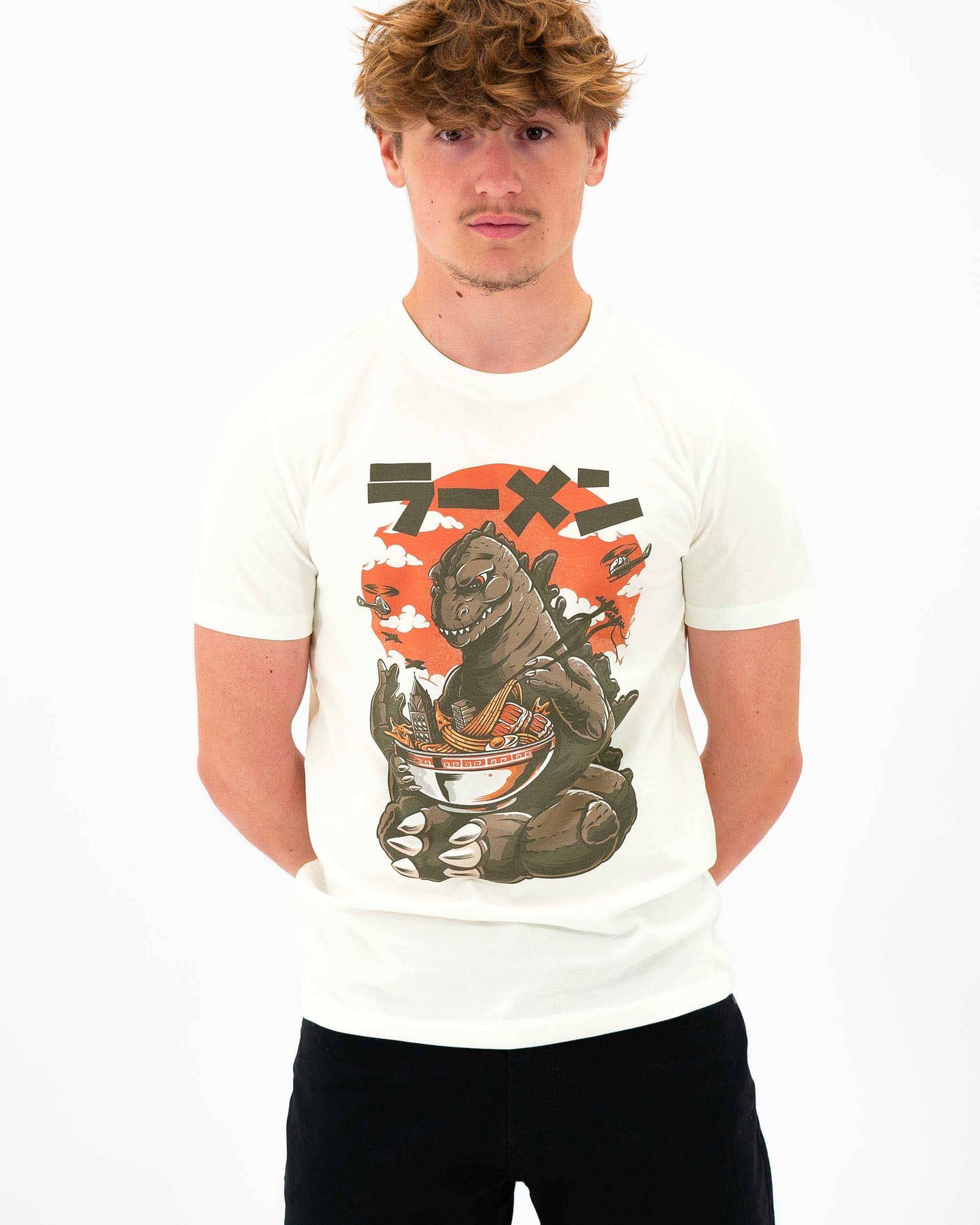 Kaiju's Ramen T-shirt - Japanese Manga Illustrated T-Shirt: L