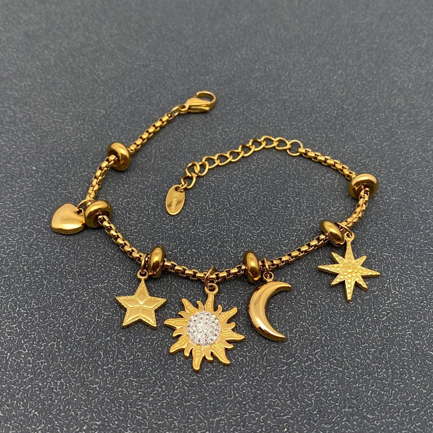 Stern- & Mond- & Sonnen- & Herz-Anhänger 18K Goldarmband - FGS/MS
