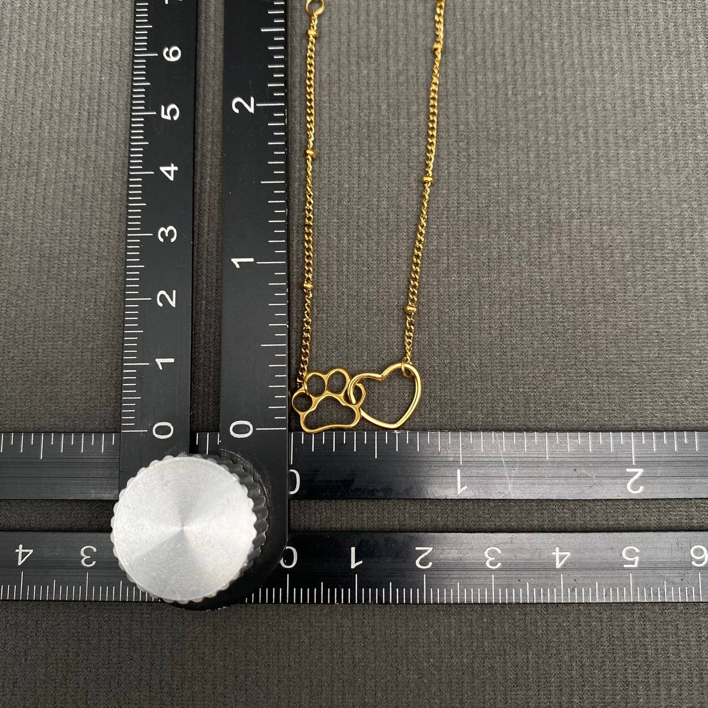 Armband mit hohlem Katzenpfoten- und Herz-Anhänger, 18 Karat vergoldet, Edelstahl