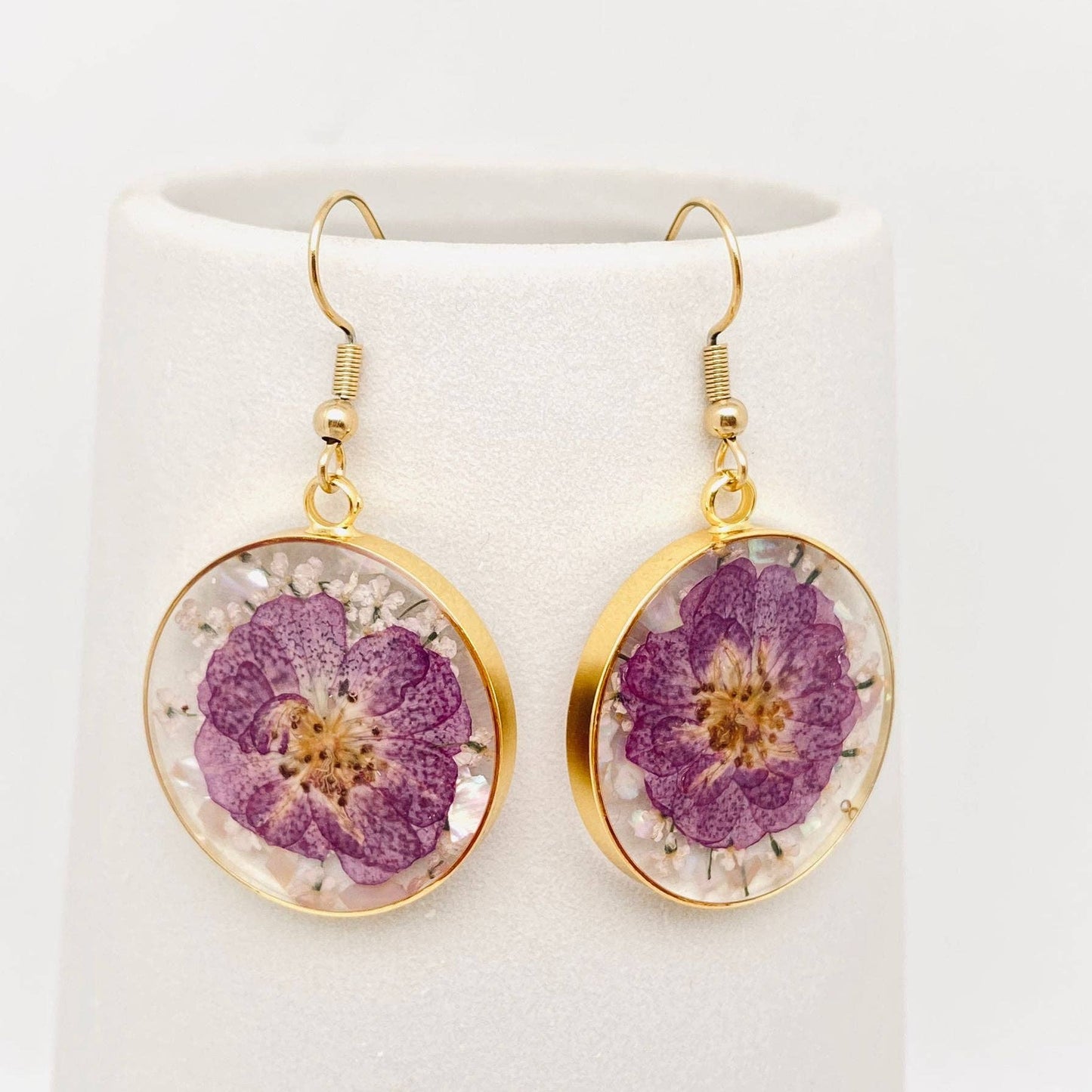 Roses & Queen Anne's Lace Flower Round Charm Earrings - PDF