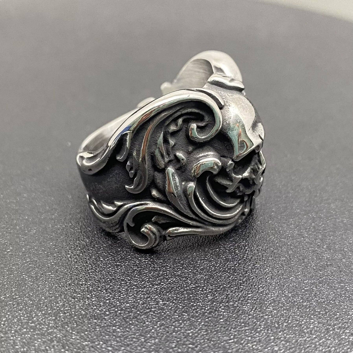 Gothic Skull Men's Stainless Steel Ring - MJ/MR