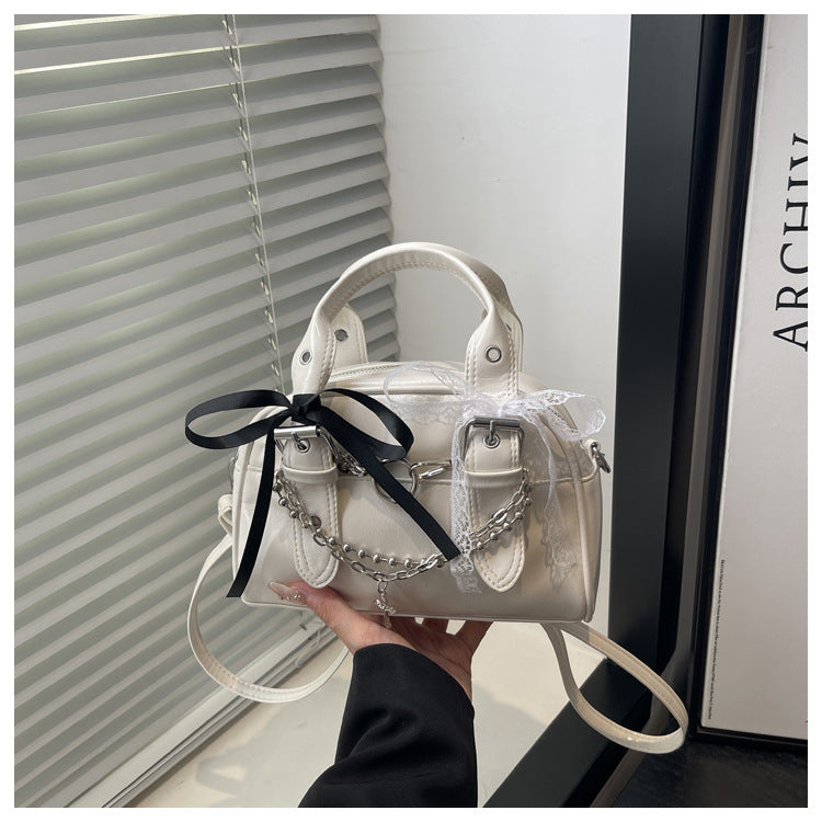 Y2K Gothic Leopard Print Shoulder Bag For Women Sweet Cool Patent PU Leather Handbag With Cross Chain Lace Bow Decor