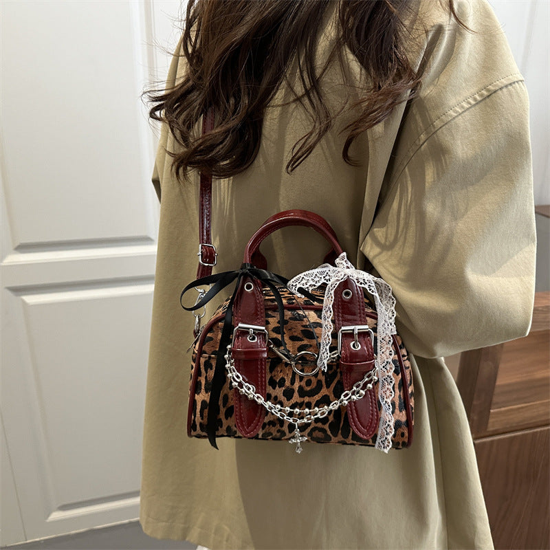 Y2K Gothic Leopard Print Shoulder Bag For Women Sweet Cool Patent PU Leather Handbag With Cross Chain Lace Bow Decor