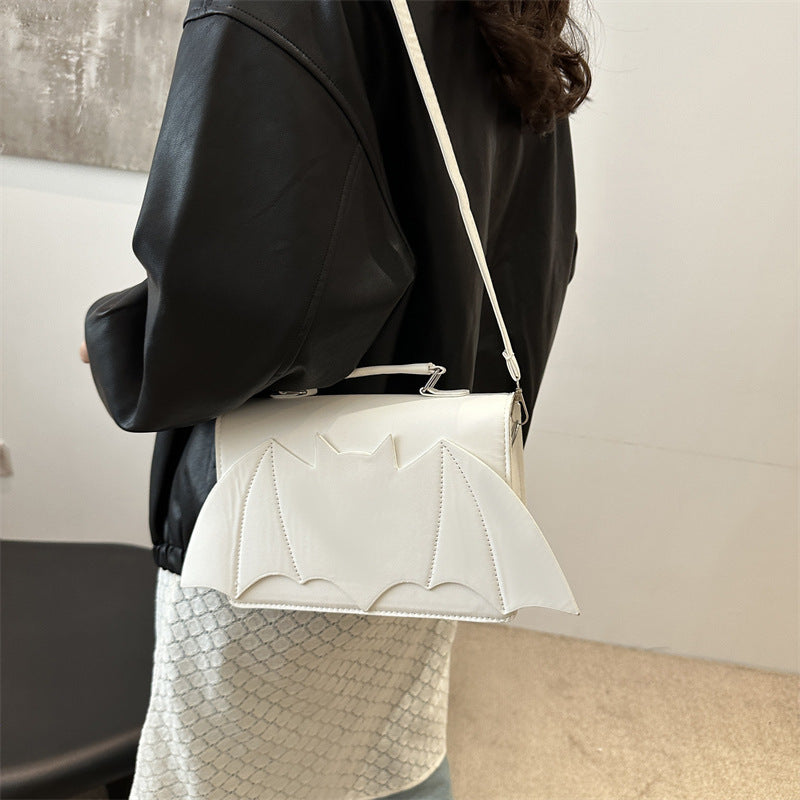 Women Halloween Bat Wing Crossbody Bag Goth Novelty PU Leather Small Square Handbag With Adjustable Strap Daily Party Bag