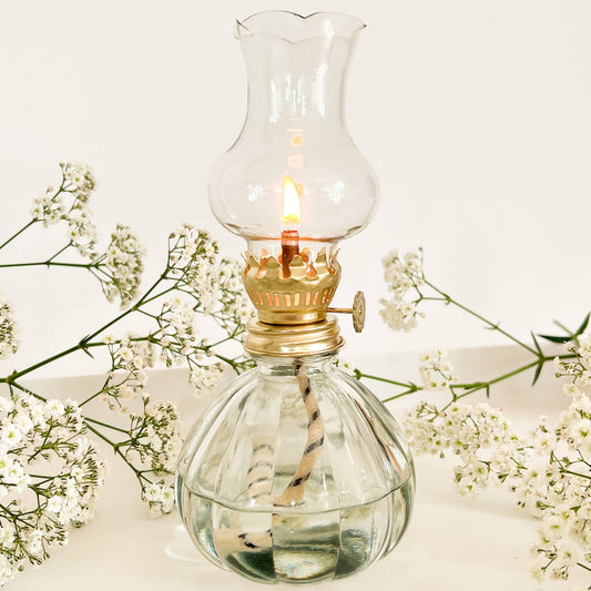 ROSA 19cm vintage style oil lamp