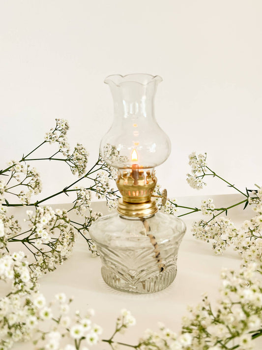 Vintage style oil lamp