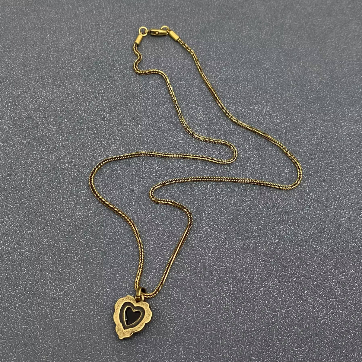 Vintage Einlegearbeit Schwarzer Achat Herz Anhänger Bronze Halskette