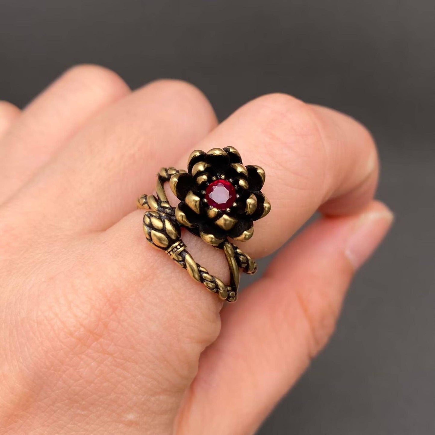 Vintage Rhinestone Inlaid Rose Bronze Adjustable Ring