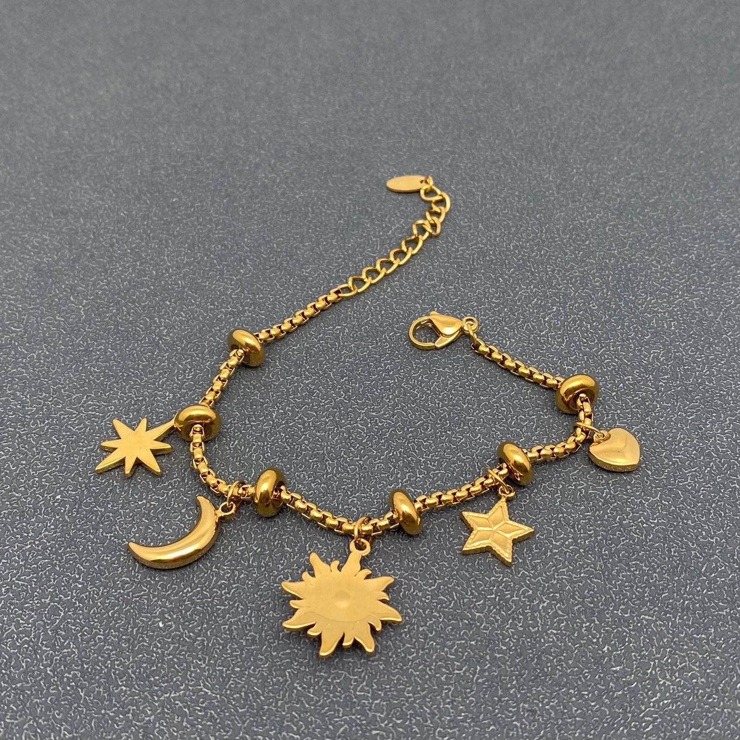 Stern- & Mond- & Sonnen- & Herz-Anhänger 18K Goldarmband - FGS/MS