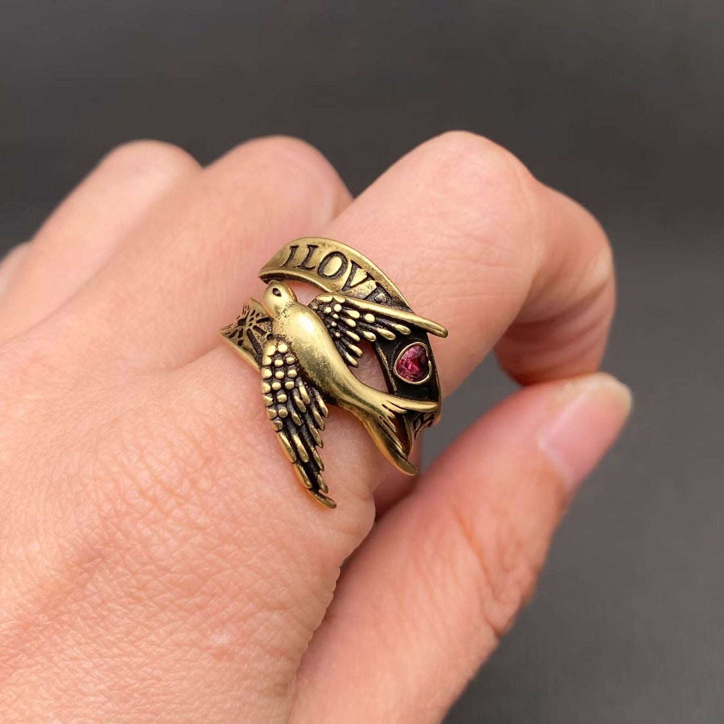 'I LOVE THEE' Heart Zircon Bronze Swallow Adjustable Ring